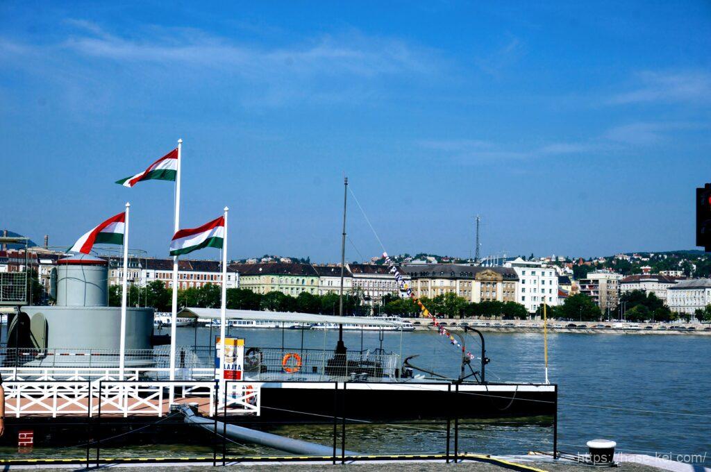 ハンガリー　国旗